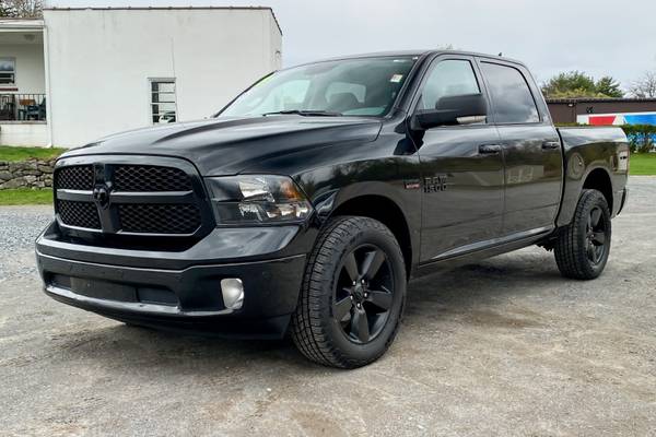 1 OWNER CLEAN CAR FAX 2018 RAM 1500 BIG HORN 4X4 CREW CAB - cars & for sale in Glens Falls, NY – photo 7