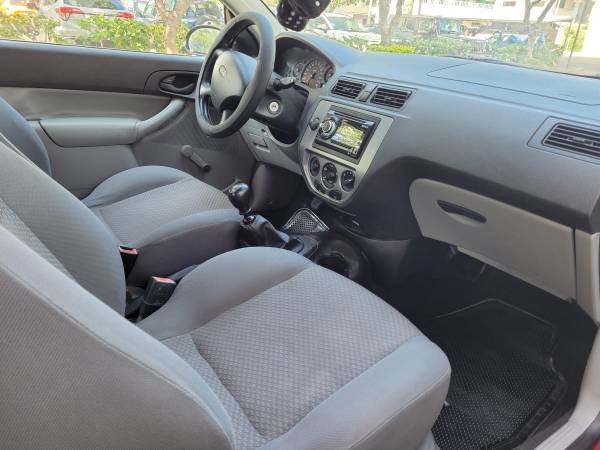 2006 Ford Focus ZX3 31mpg 5spd for sale in Honolulu, HI – photo 6