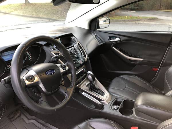 2012 FORD FOCUS SEL - cars & trucks - by dealer - vehicle automotive... for sale in Alpharetta, GA – photo 9
