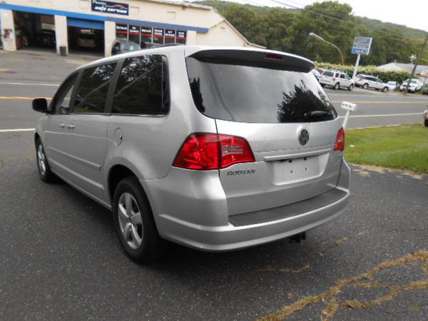 2011 Volkswagen Routan SE 102k Miles Leather 2 DVD Players Rev.... for sale in Seymour, CT – photo 6