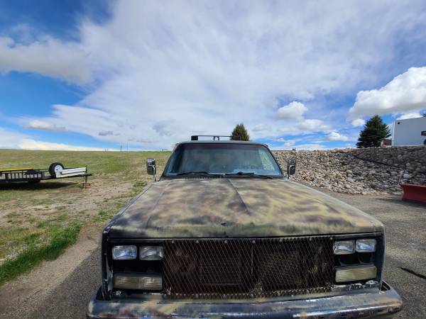 1989 Chevy Suburban for sale in Big Timber, MT – photo 8