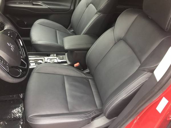 2019 Mitsubishi Outlander SEL S-AWC with Cargo Area Concealed Storage for sale in Fredericksburg, VA – photo 10