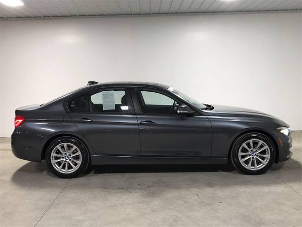 2018 BMW 3 Series 320i xDrive - - by dealer - vehicle for sale in Buffalo, NY – photo 9