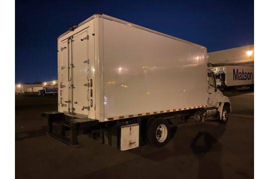 2018 Hino 16ft Reefer Thermoking diesel A/T freezer Isuzu for sale in Los Angeles, CA – photo 4