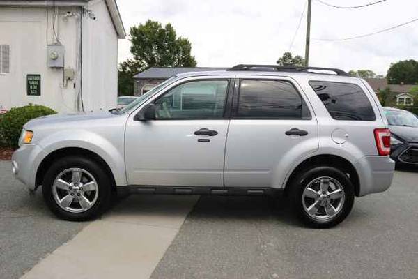 2011 FORD ESCAPE XLT, 2 OWNERS, SUNROOF, DRIVES GOOD, KEYLESS, CLEAN... for sale in Graham, NC – photo 8