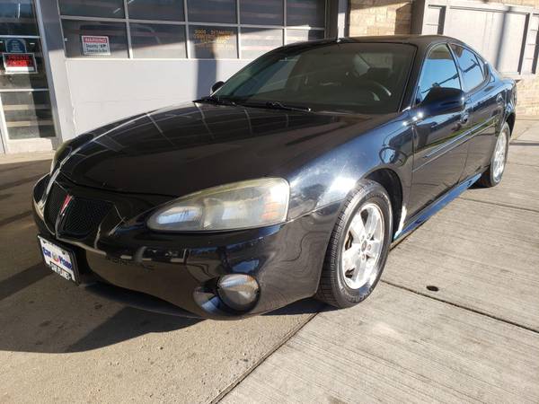 2005 PONTIAC GRAND PRIX - cars & trucks - by dealer - vehicle... for sale in MILWAUKEE WI 53209, WI – photo 2