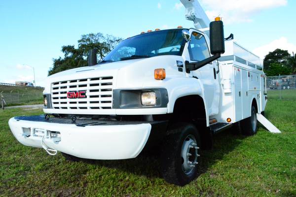 2009 GMC C5500 ALTEC BUCKET TRUCK 4X4 42FT - - by for sale in Hollywood, FL – photo 9