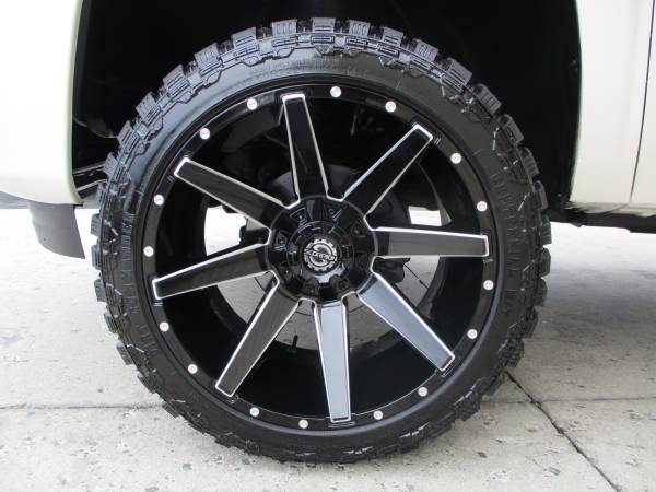 4.5" LIFTED 2012 CHEVY LTZ CREW 20X12 33X12.50 *STANCED *LEATHER CHEAP for sale in KERNERSVILLE, NC – photo 24