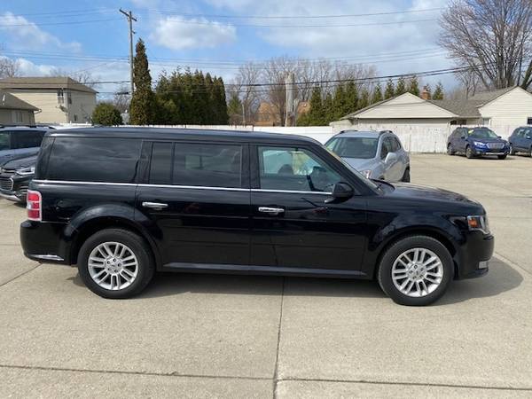 2018 Ford Flex SEL FWD - - by dealer - vehicle for sale in Taylor, MI – photo 5