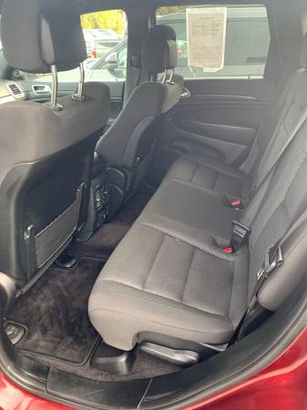 2018 Jeep Grand Cherokee Velvet Red Pearlcoat LOW PRICE....WOW!!!! -... for sale in Soldotna, AK – photo 3