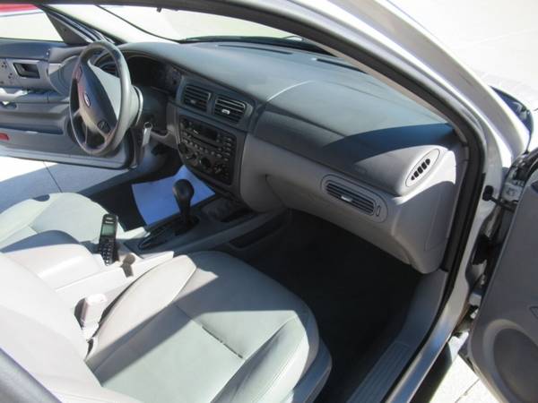 2003 Ford Taurus SES Deluxe 4dr Sedan - - by dealer for sale in Bloomington, IL – photo 8