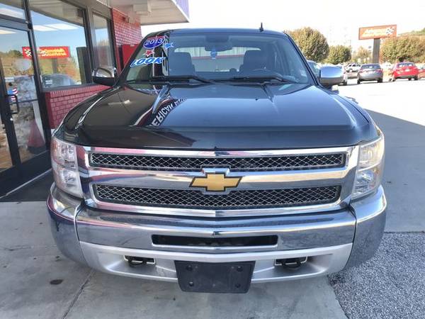2013 Chevrolet Silverado 1500 Crew Cab - Financing Available! - cars... for sale in Fayetteville, NC – photo 3