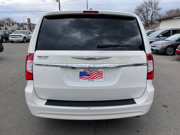 2013 Chrysler Town and Country/91k Miles/2000 DOWN! for sale in Grand Forks, ND – photo 7