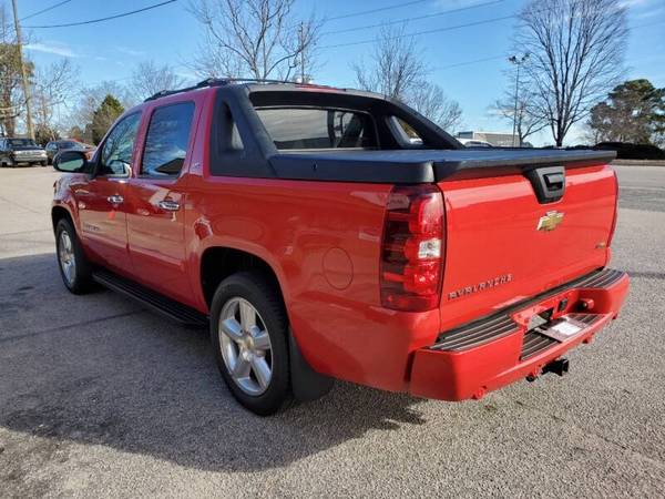 2007 Chevrolet Avalanche 73, 528 Miles Red - - by for sale in Raleigh, NC – photo 5