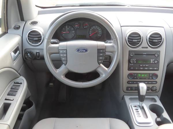 2005 Ford Freestyle SEL - 3RD ROW, 143K, heated mirrors, good tires... for sale in Farmington, MN – photo 11