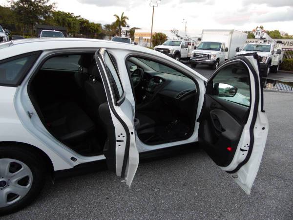 2012 Ford Focus 4-Door sedan Only 12,000 Miles! - cars & trucks - by... for sale in West Palm Beach, FL – photo 12