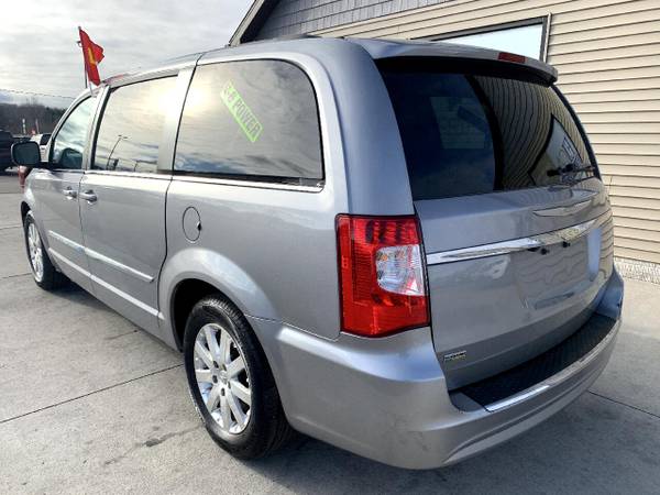 2013 Chrysler Town & Country 4dr Wgn Touring - - by for sale in Chesaning, MI – photo 16
