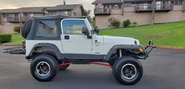 2004 NICE Jeep Wrangler lefted - cars & trucks - by owner - vehicle... for sale in Honolulu, HI – photo 12