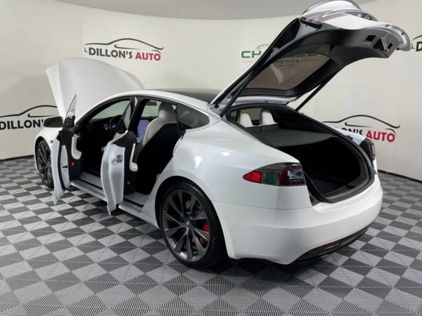 2020 Tesla Model S - - by dealer - vehicle automotive for sale in Lincoln, NE – photo 10