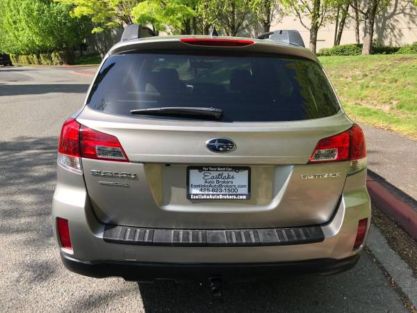 2014 Subaru Outback Limited AWD - Low Miles, Clean title, Auto for sale in Kirkland, WA – photo 6