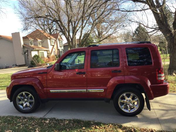 Red 2010 Jeep Liberty Limited 4X4 (114,000 Miles) - cars & trucks -... for sale in Dallas Center, IA – photo 15