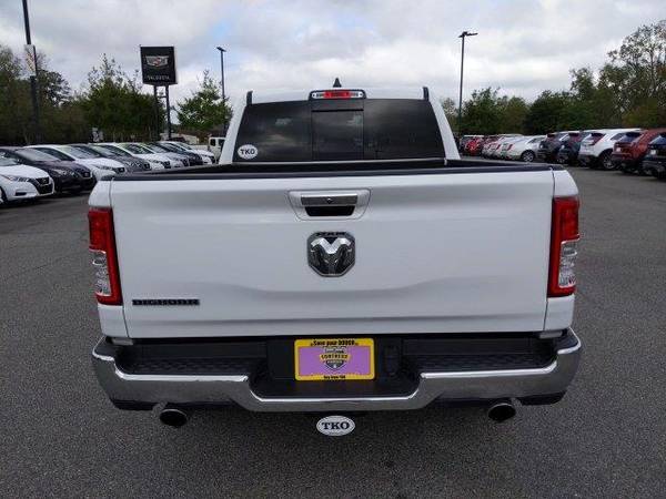 2019 Ram 1500 truck Big Horn/Lone Star - Bright White for sale in Valdosta, GA – photo 5