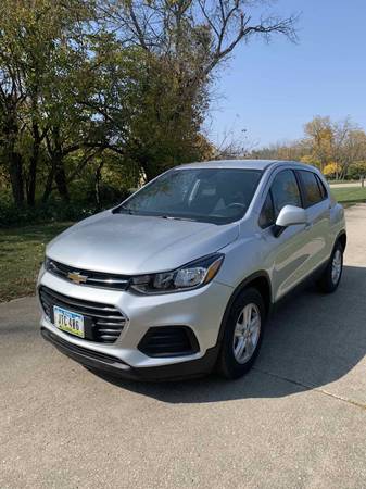 2020 Chevrolet Trax LOW MILEAGE!!!! - cars & trucks - by owner -... for sale in Chariton, IA – photo 2