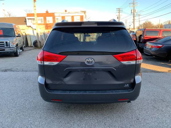 2014 Toyota Sienna LE AWD. WARRANTY!! 1 OWNER!! AWD!! Remote Start!!... for sale in Cleveland, OH – photo 10
