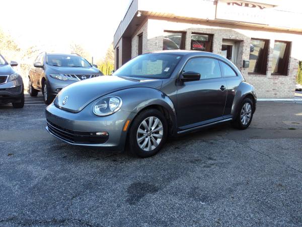 2014 VOLKSWAGEN BEETLE 1.8T - cars & trucks - by dealer - vehicle... for sale in Indianapolis, IN – photo 2