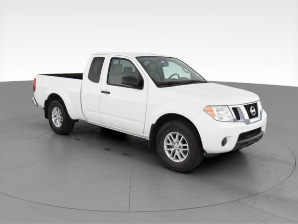 2017 Nissan Frontier King Cab SV Pickup 2D 6 ft pickup White -... for sale in Visalia, CA – photo 15