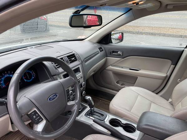 2010 Ford Fusion For SALE In Excellent Condition for sale in Auburn, MA – photo 12