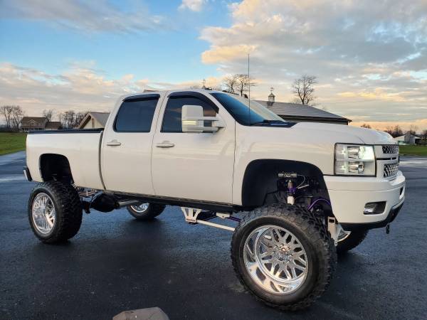 2011 Chevrolet 2500 Duramax Diesel Show Truck - cars & trucks - by... for sale in Shippensburg, PA – photo 9