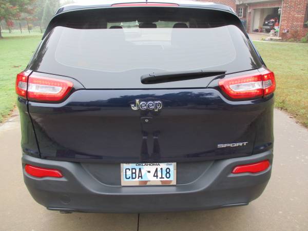 2014 Jeep Cherokee Sport Special Edition, Low Miles for sale in Owasso, OK – photo 4