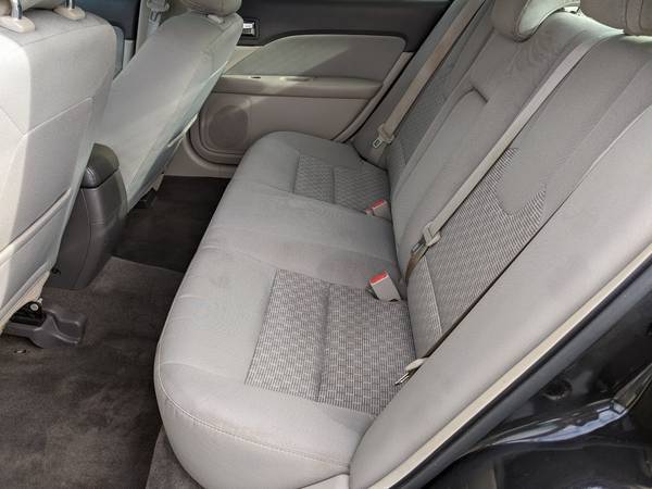 2012 FORD FUSION SE, SUNROOF, 34 MPG $8995 REDUCED! - cars & trucks... for sale in Greenville, SC – photo 9