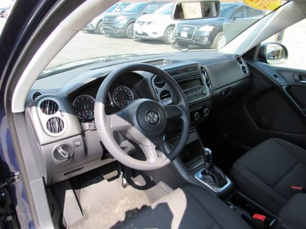 2012 Volkswagen Tiguan 4Motion - cars & trucks - by dealer - vehicle... for sale in Rockford, WI – photo 16