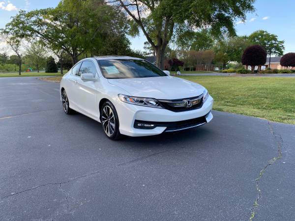 2017 Honda Accord EX-L low miles - - by dealer for sale in Cowpens, SC – photo 3