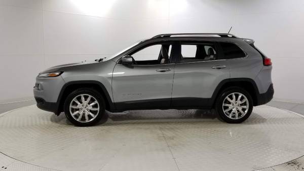 2015 *Jeep* *Cherokee* *4WD 4dr Limited* Billet Silv - cars & trucks... for sale in Jersey City, NY – photo 2