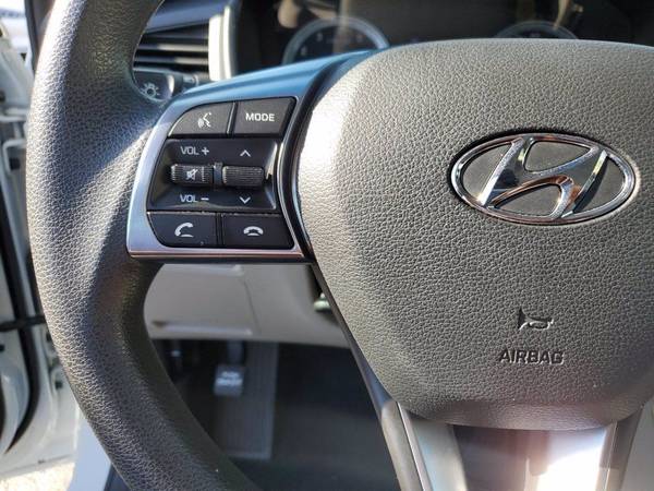 2018 Hyundai Sonata SE - - by dealer - vehicle for sale in Delray Beach, FL – photo 22