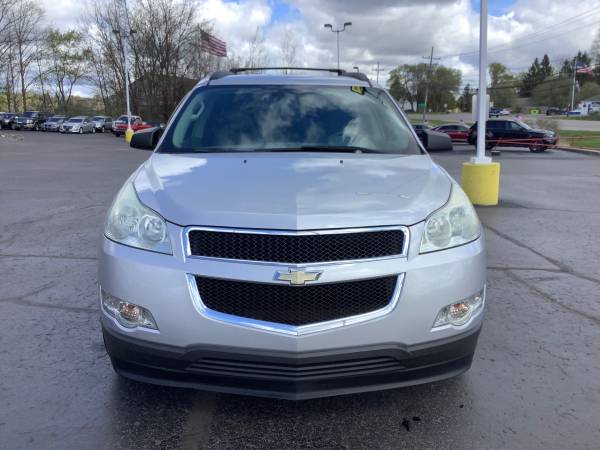 Nice! 2009 Chevy Traverse LS! 3rd Row! Reliable! for sale in Ortonville, MI – photo 8