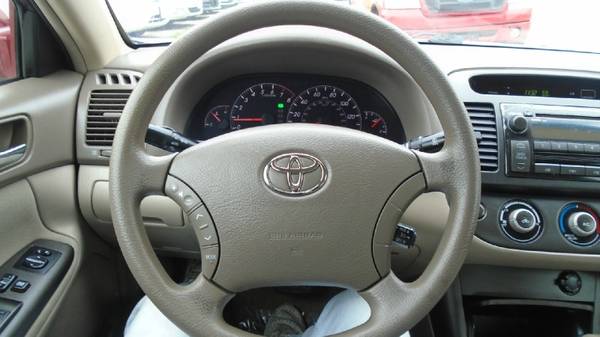 2005 toyota camry 4 cylinder 72,000 miles $5300 for sale in Waterloo, IA – photo 14