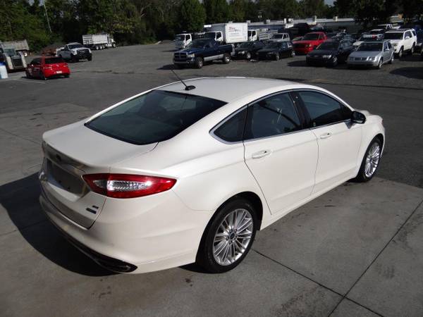 2016 Ford Fusion SE, AWD 49k miles - cars & trucks - by dealer -... for sale in Shillington, PA – photo 6