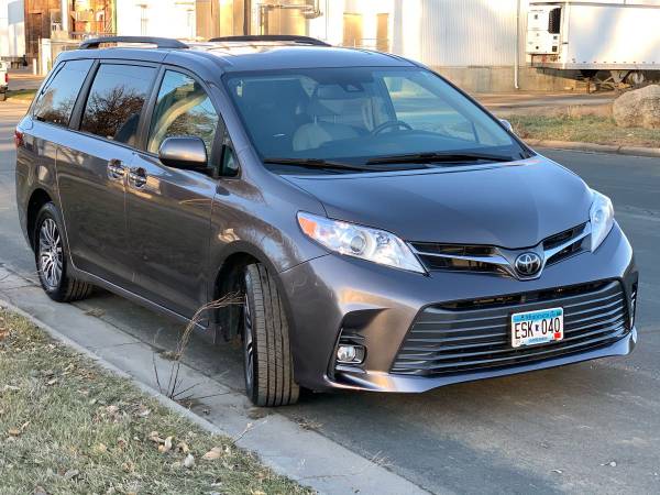 2019 Toyota Sienna XLE - ONLY 27K MILES - - by dealer for sale in Farmington, MN – photo 3