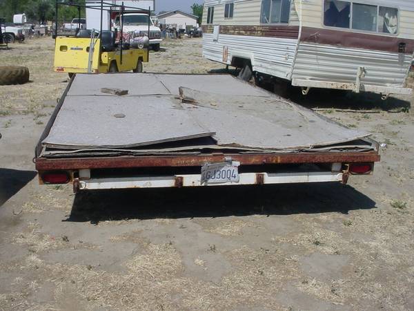 2005 double axel flatbed 16 foot trailer for sale in Hemet, CA – photo 5