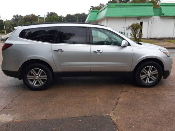 2015 Chevrolet Traverse LT - cars & trucks - by dealer - vehicle... for sale in Memphis, TN – photo 4