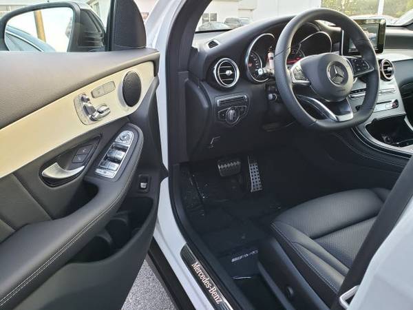 2019 Mercedes-Benz GLC GLC 300 for sale in Bowling Green , KY – photo 5