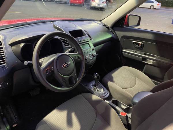 2013 KIA SOUL WAGON 4D Wagon - cars & trucks - by dealer - vehicle... for sale in Portland, OR – photo 10