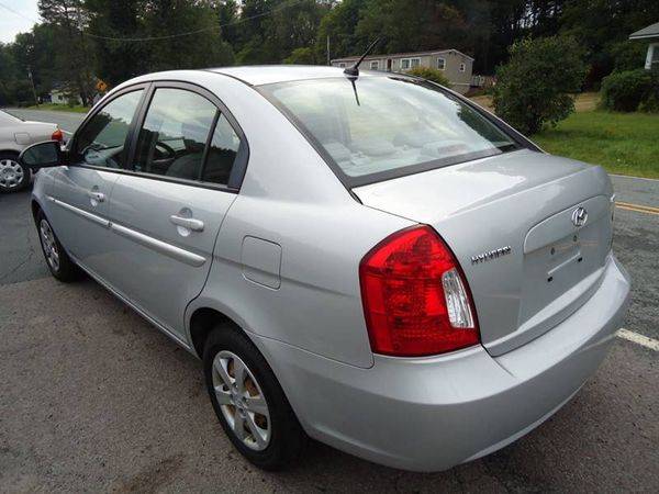 2009 Hyundai Accent GLS 4dr Sedan 4A CASH DEALS ON ALL CARS OR BYO... for sale in Lake Ariel, PA – photo 2