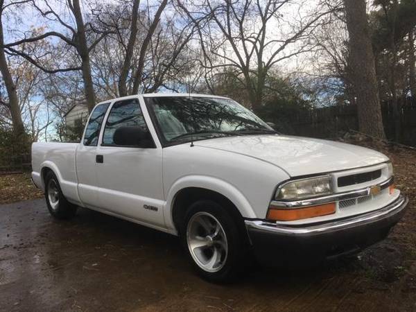 2002 Chevy S10 Extended cab 82k Miles! - cars & trucks - by owner -... for sale in Hot Springs National Park, AR – photo 2