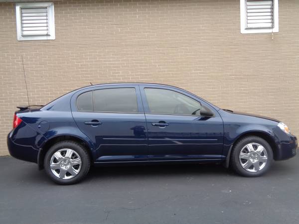 2010 Cobalt LT, Blue, One Owner, 33 MPG! Nice Car! Needs for sale in Saint Louis, MO – photo 2