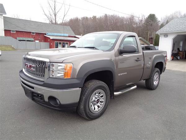2013 GMC Sierra 1500 Reg cab shortbed 4x4 ONE OWNER 82K-western for sale in Southwick, MA – photo 2